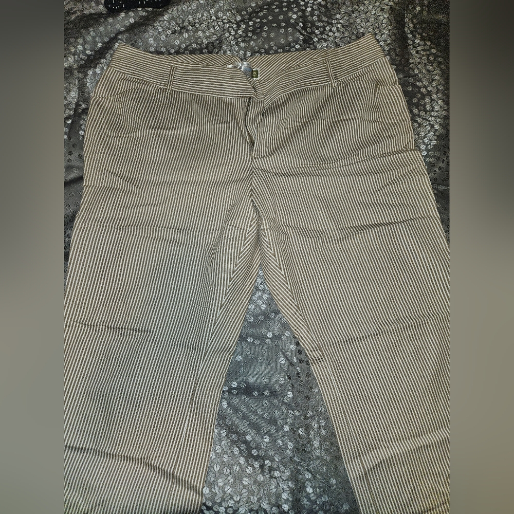 MUST GO!!! Old Navy trousers stripped tan and white pants size 20 regular